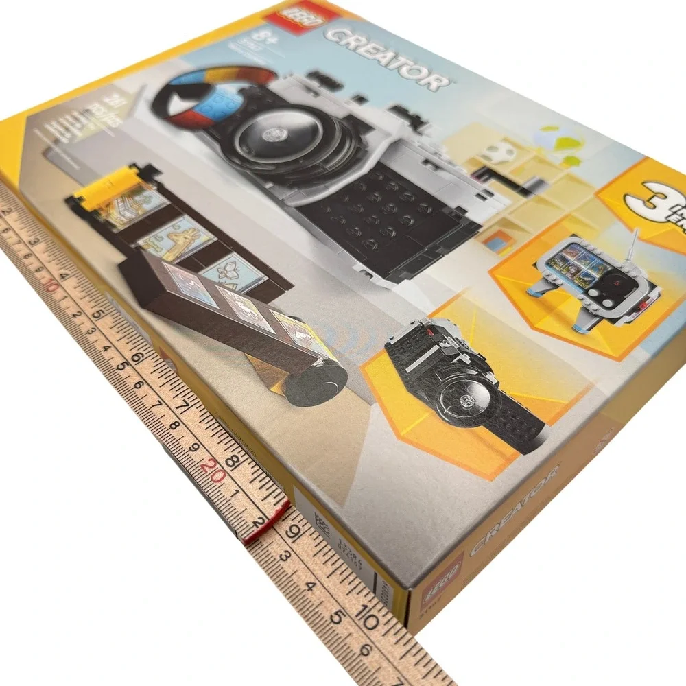 LEGO Creator Retro Camera 3-in-1 Set 31147 Building Toy 261pc Retro Hobby Photo